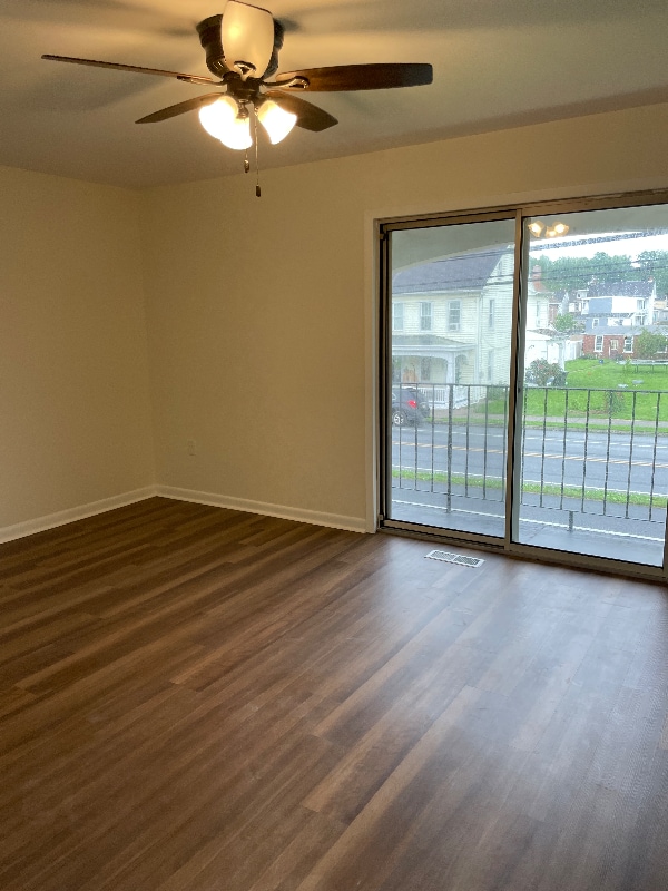 Photo - 1825 Chestnut St