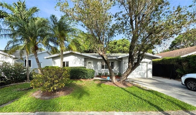 Building Photo - 61 SW 34th Ave