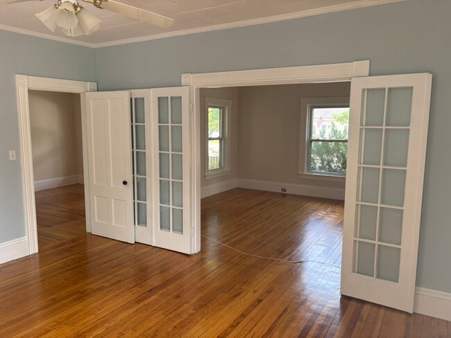 Building Photo - 67 Boynton St Unit 1st Floor Apartment