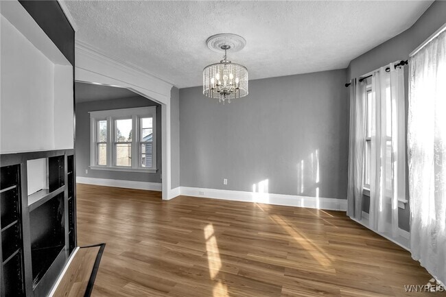 Building Photo - 990 Hertel Ave Rental