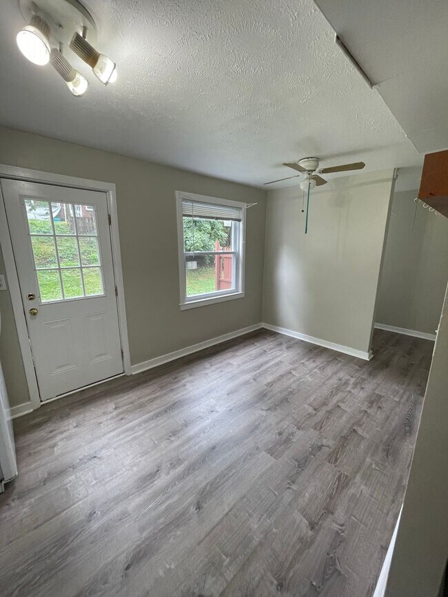 422-426 Cedar Drive