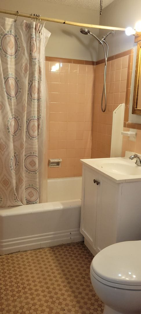 Photo - 4424 Marple St