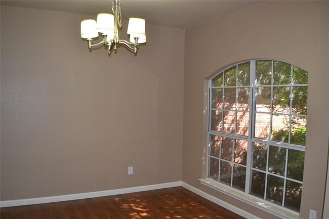 Photo - 2718 Rockhill Rd