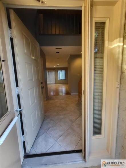 12 Carriage Pl