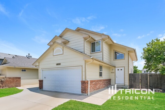 Building Photo - 16854 Dandelion Way Rental