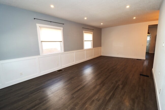 Photo - 120 S Court St