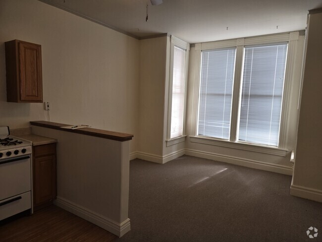 Building Photo - 308 Solano St Unit 2 Rental