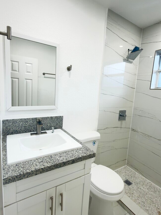 Photo - 11007 NE 12th Ave Unit Corner