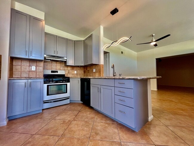 Photo - AVAILABLE NOW! 3 Bedroom 2 Bathroom POOL HOME in Palm Springs !