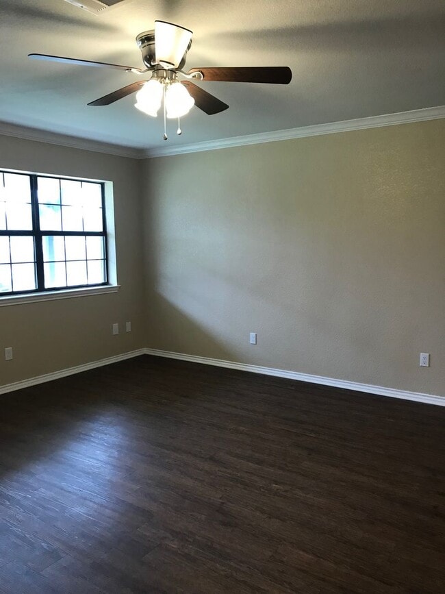 4 bed 2 bath home - 4 bed 2 bath home