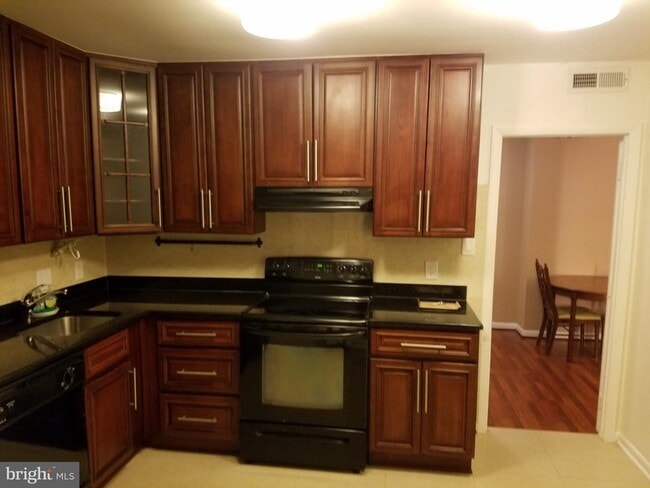 Photo - 134 Roberts Ln Unit 402