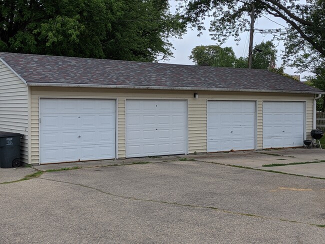Photo - 120 W Grant St Unit 7