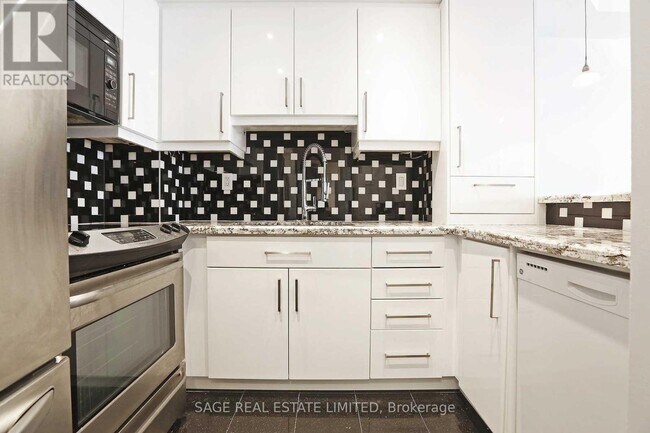 Photo - 7 Broadway Ave Unité 705