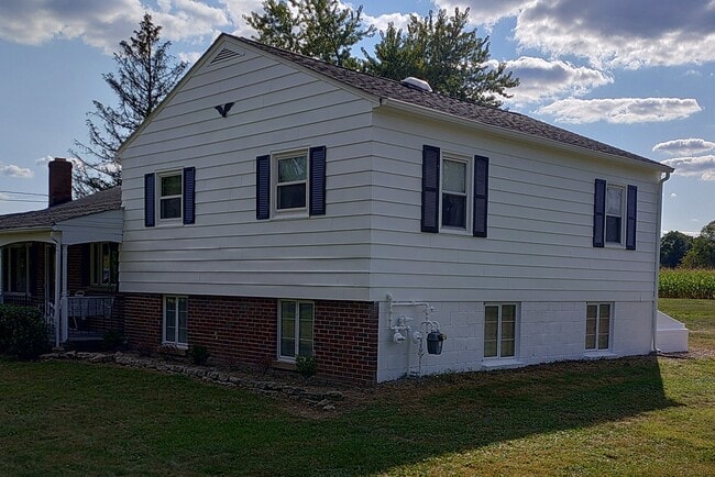 Photo - 6694 Boneta Rd