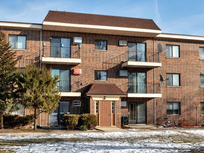 Photo - 972 N Rohlwing Rd Condo Unit 101A
