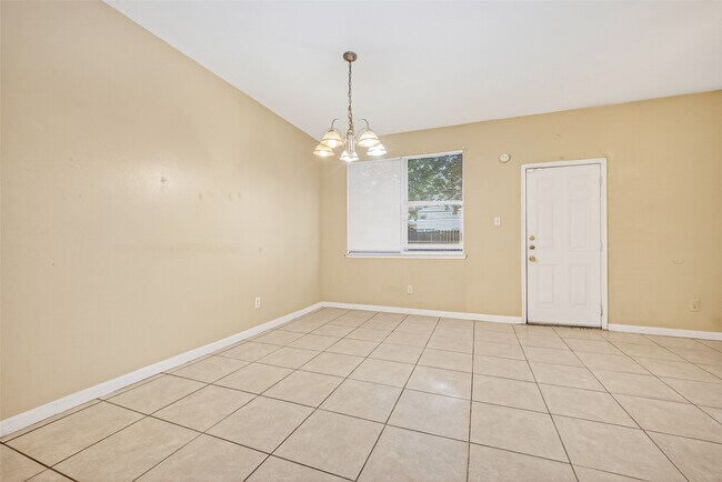 Photo - 15515 Waldron Cir Unit B