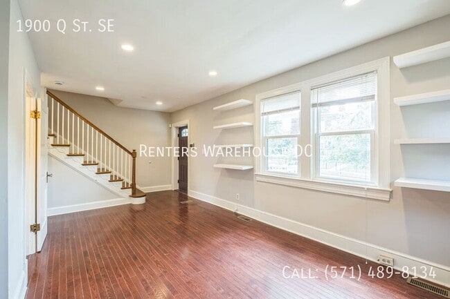 Photo - 1900 Q St SE