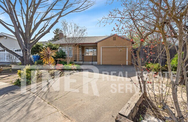 Photo - 2416 60th St