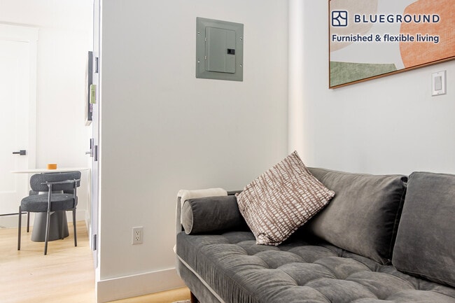 161 W 54th St Unit SI FL3-ID1853