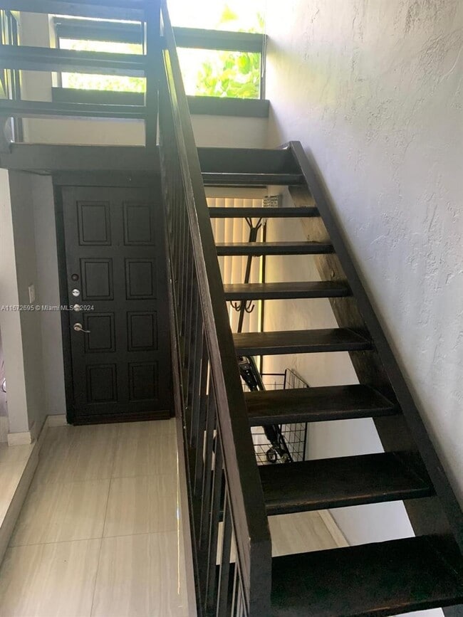 Photo - 19208 NE 25th Ave Unit #304C