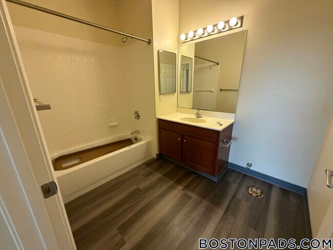 Photo - 311 Lowell St Unit 1306