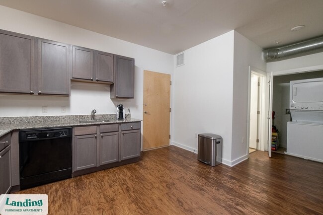 Photo - 1903 E Marshall St Unidad 210.1407039