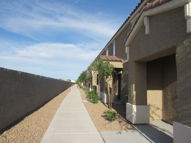Photo - 3 Bedroom Townhome located near Nellis Base!