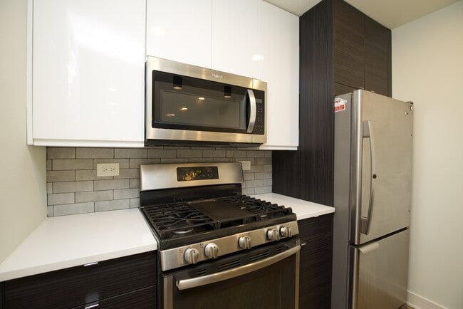 Photo - 843 W Grace St Unit 101i