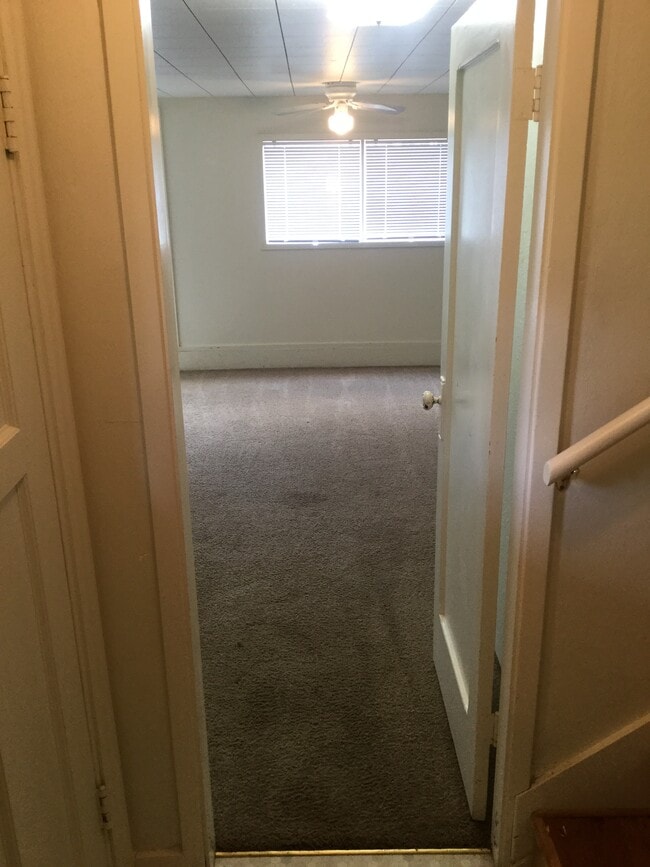 Photo - 1010 E 2nd St