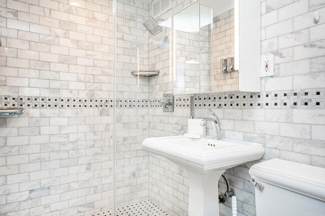 Photo - 215 Piedmont Ave NE Unidad ID1299410P