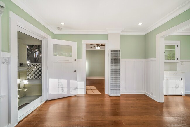 Photo - 240 Ashland Ave