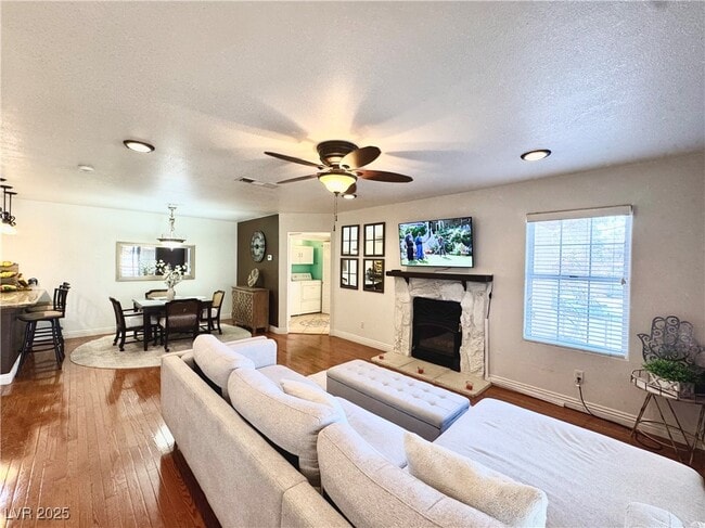 Photo - 9070 Spring Mountain Rd Unit 204