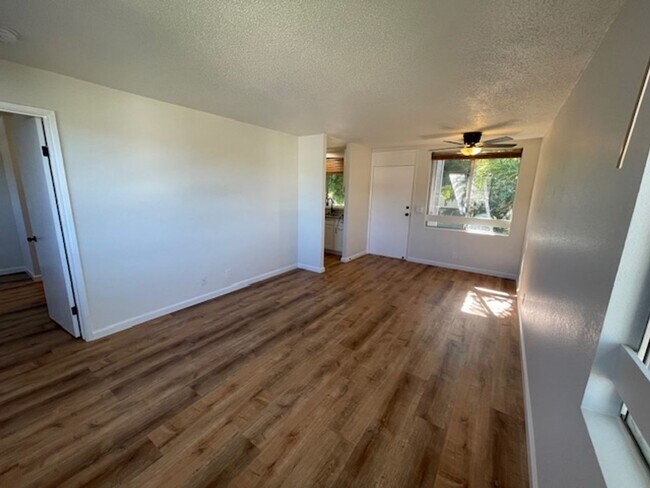 Photo - Renovated 1 bed/ 1 bath/ 1 parking- Mililani & Pet Friendly