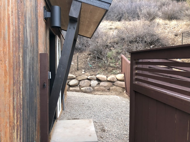 Photo - 219 Rosemary Ln Unit B