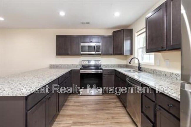 Photo - 932 Warrior Hill Dr