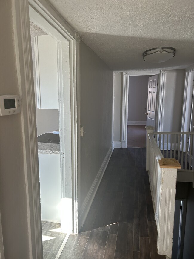 Photo - 2200 Memorial Ave