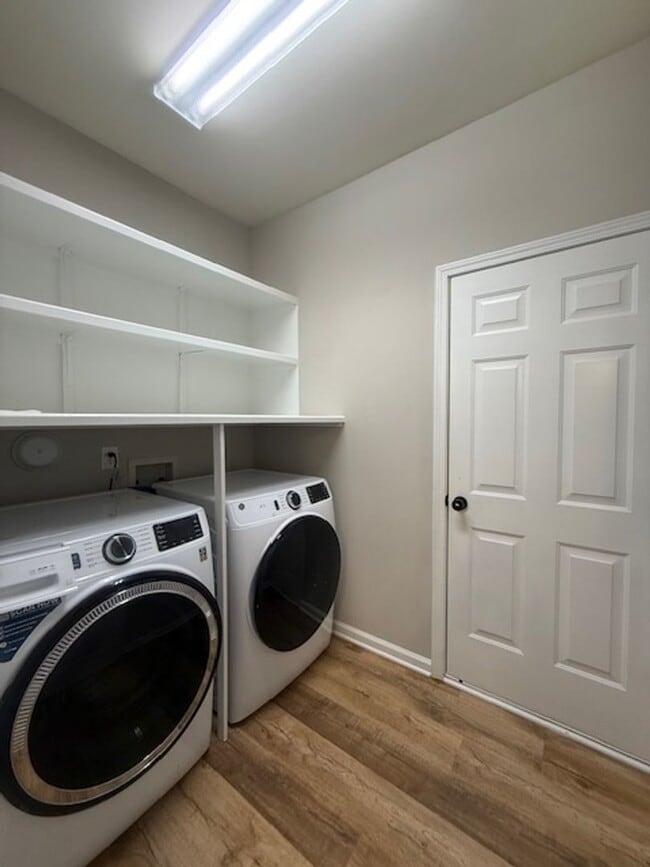 Photo - 213 Carolina Town Ln