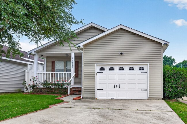 Photo - 21447 Sweet Grass Ln