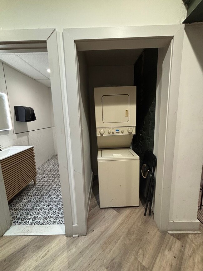 Photo - 318 N Charles St Unit 1st Floor Retail