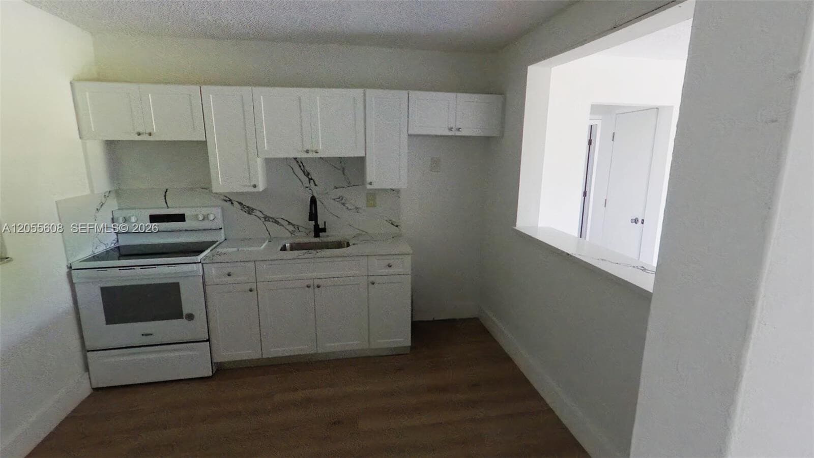 Photo - 2660 Palm Ave Unit 1