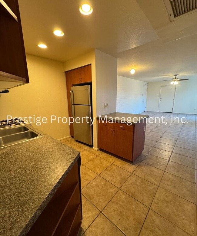 Photo - >>Central Gem With Community Pool