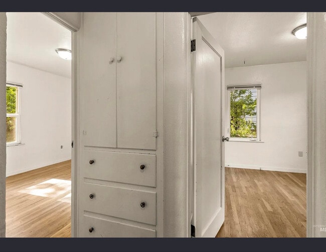 Photo - 242 Cherry St