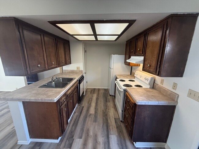 Photo - 940 W East Ave Unit 4