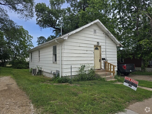 Building Photo - 512 Maynard Ave Rental