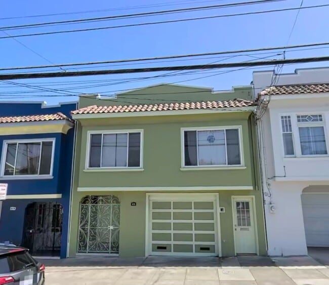 Building Photo - Single Family Home in Mission Terrace
