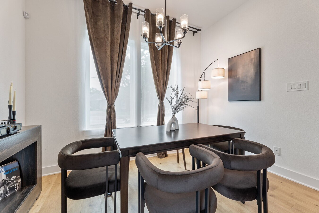 Photo - 515 Altic St