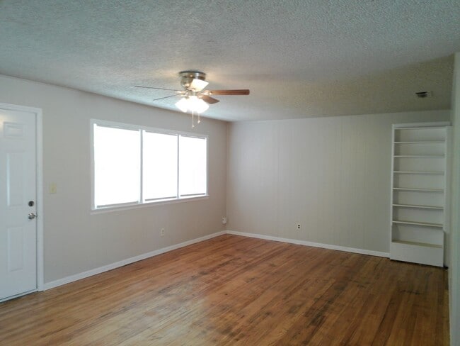 Photo - August move in