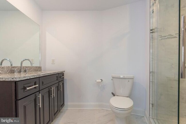 Photo - 225 W Girard Ave