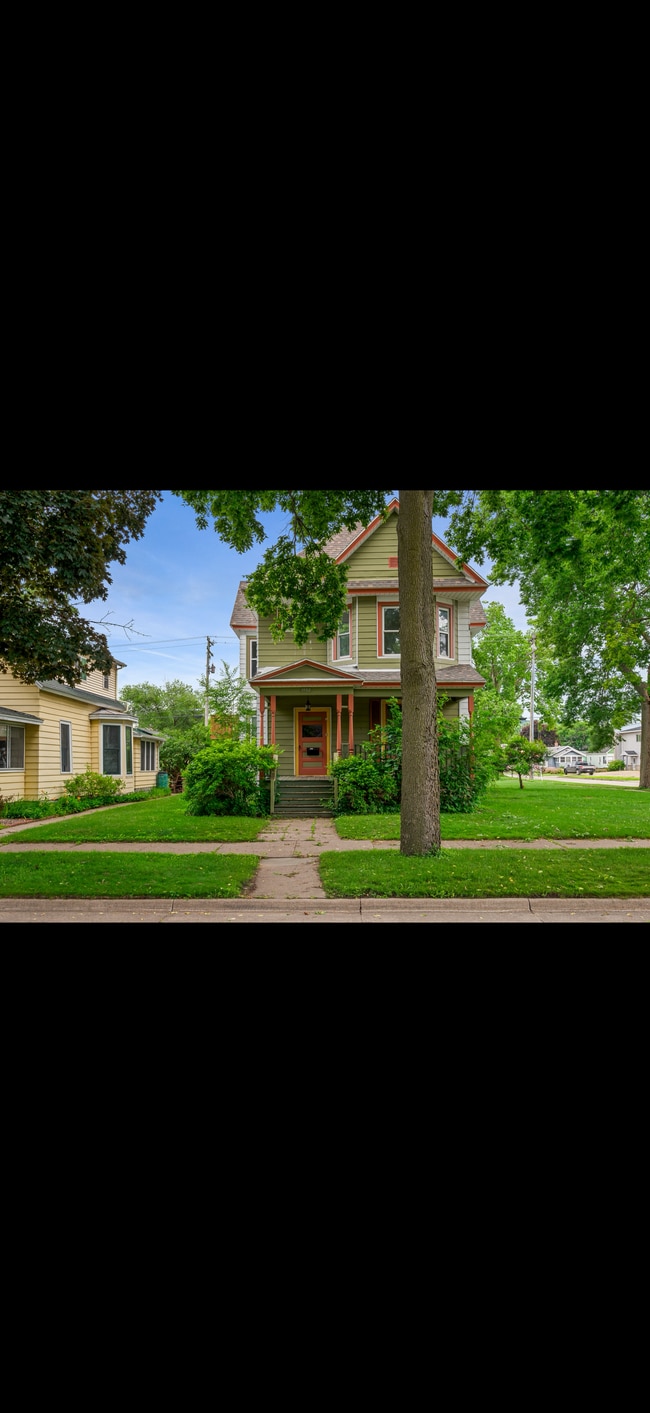 Building Photo - 1902 Kane St Rental