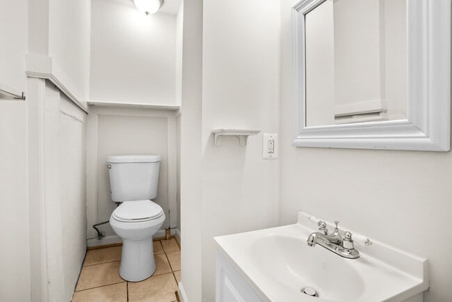 Photo - Cozy 2 BR 1.5 Ba Townhome by Patterson Park